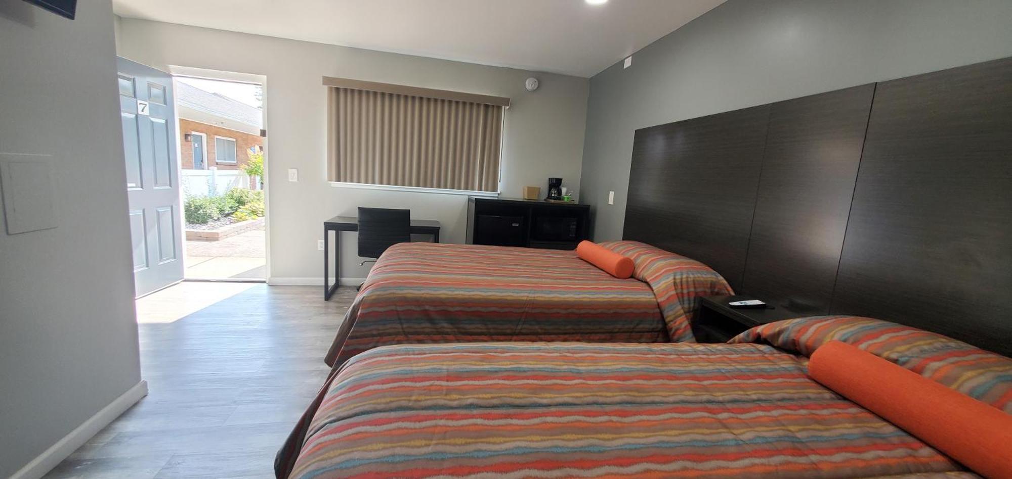 Villa Rosa Motel Painesville Экстерьер фото